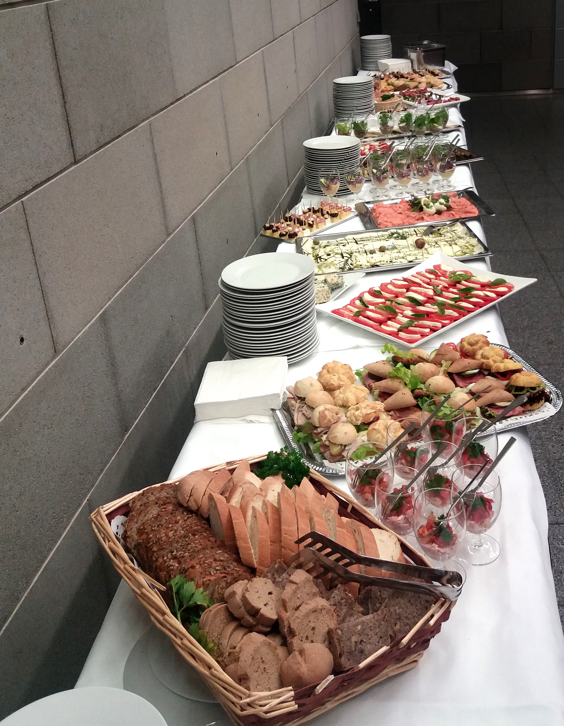 buffet_2.jpg